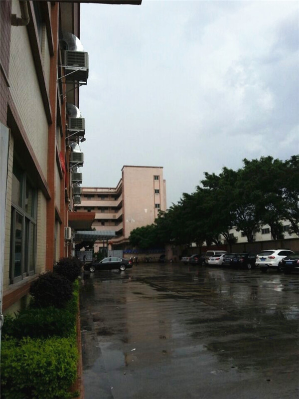 深圳西乡环保空调：机械厂降温